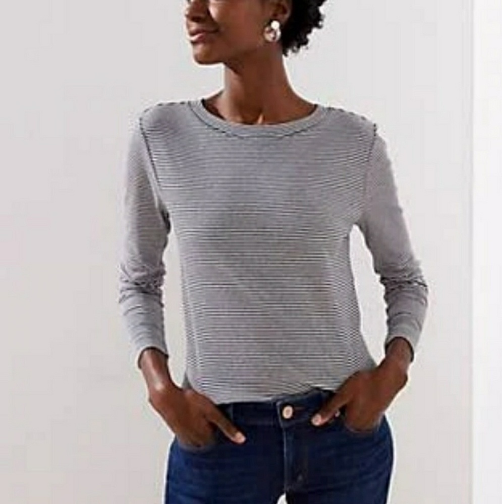🎈PRICE DROP NWT Ann Taylor Striped Top 